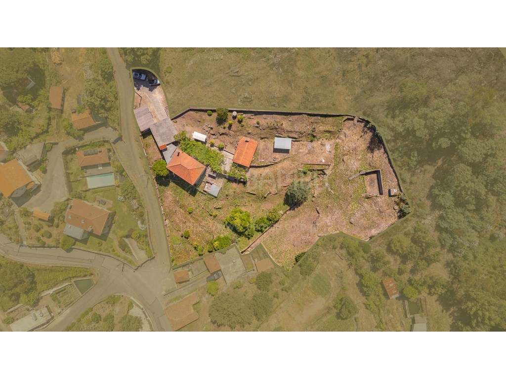Quintinha com 3616m2 de terreno em Azevedo - Grande imagem: 2/31