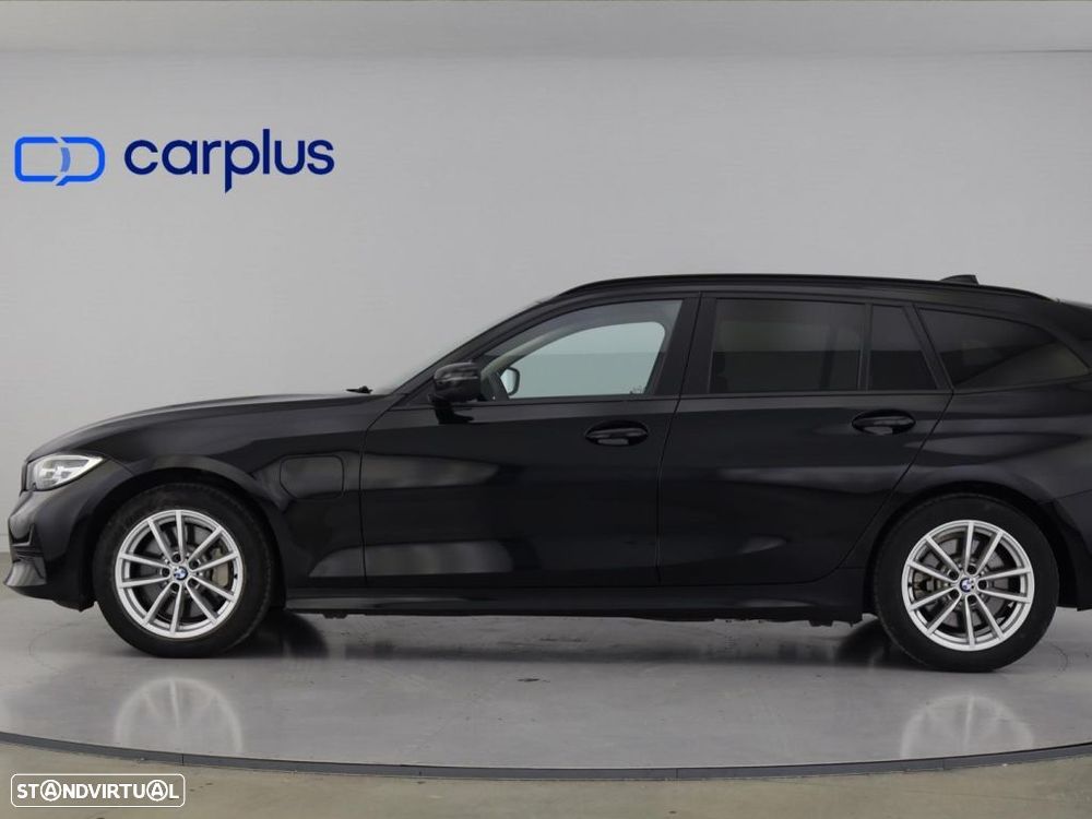 BMW 330 e Auto - 4