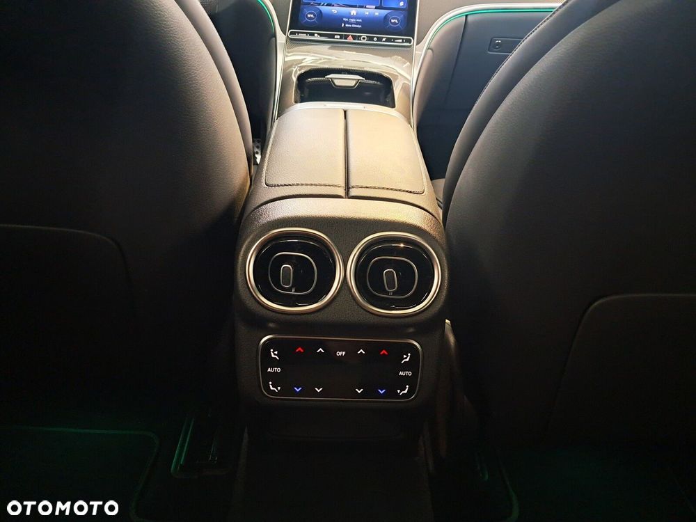 Mercedes-Benz GLC - 26