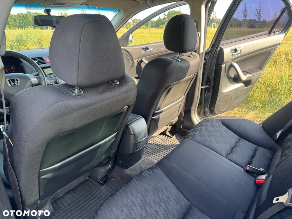 Honda Accord 2.0 Comfort - 15