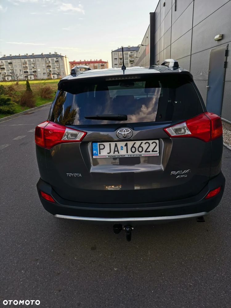 Toyota RAV4 2.2 D-4D Premium - 11