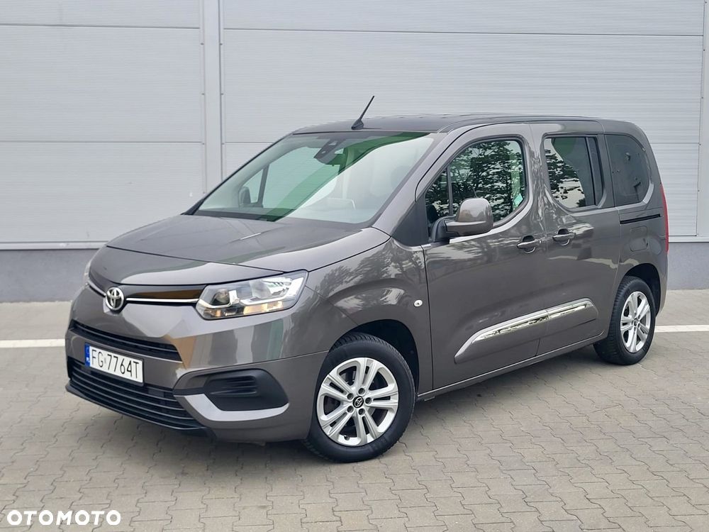 Toyota Proace City Verso 1.5 D-4D Family - 3