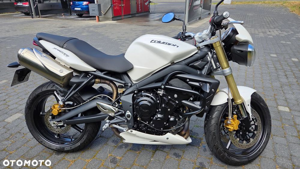Triumph Street Triple - 6