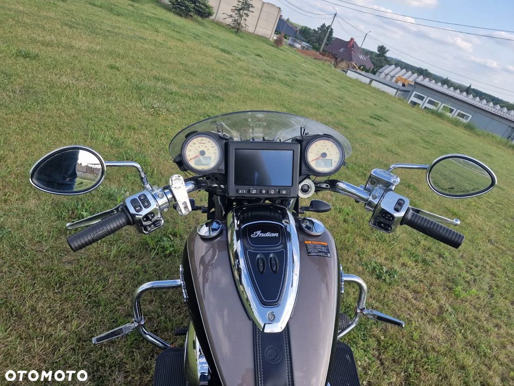 Indian Roadmaster - 17