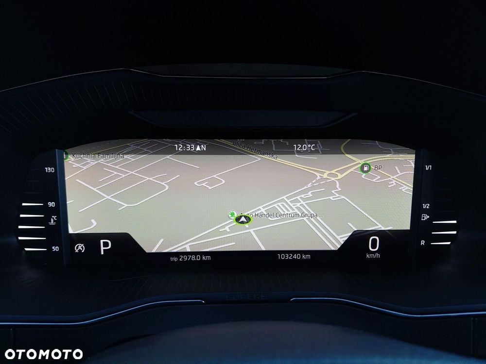 Skoda Superb 2.0 TDI SCR Style DSG - 28