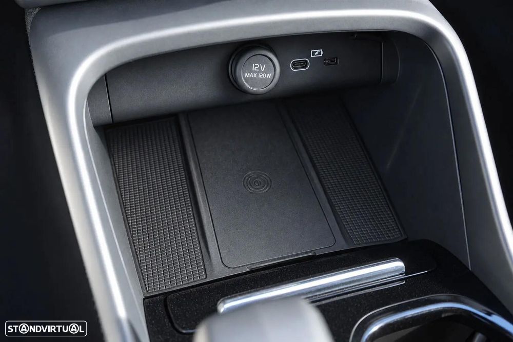 Volvo XC 40 Recharge Core - 17