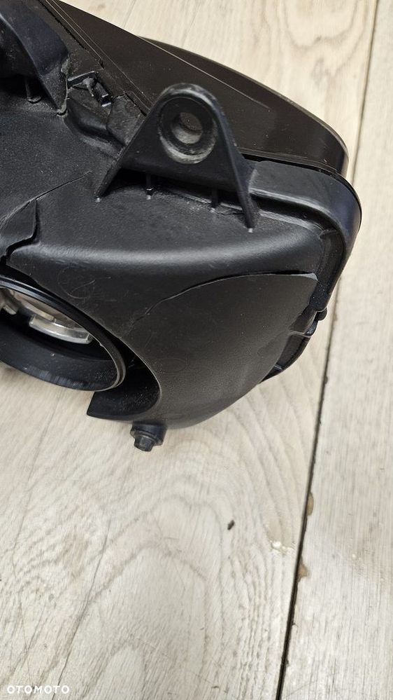 Reflektor lampa Yamaha YZF R1 RN01 (1998) - 10