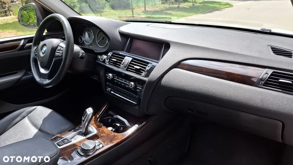 BMW X3 xDrive28i Sport-Aut xLine - 31