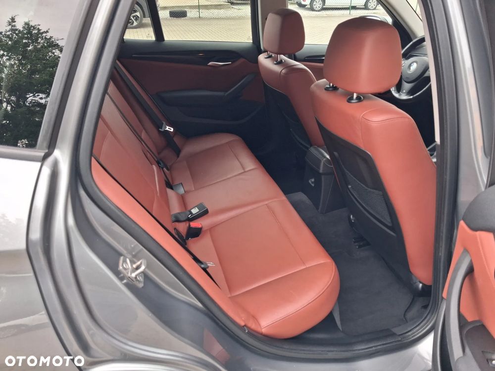 BMW X1 sDrive20d - 17