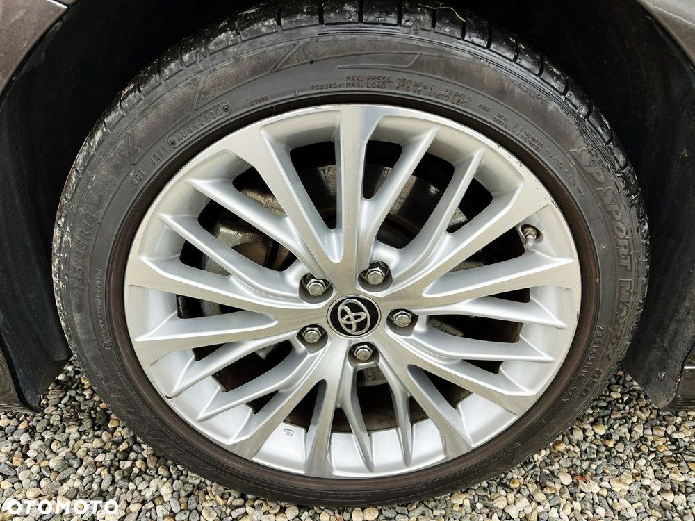 Toyota Camry 2.5 Hybrid Executive CVT - 38