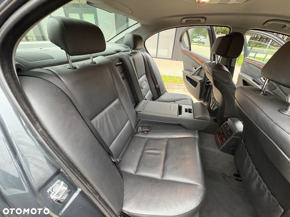 BMW Seria 5 - 21