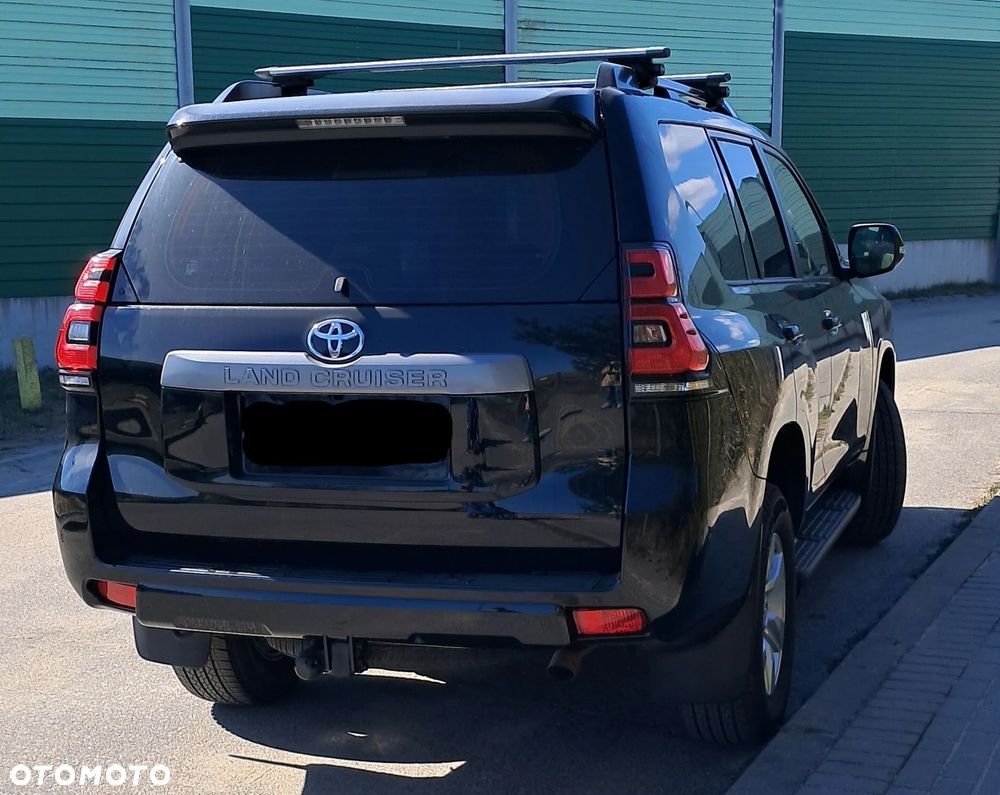 Toyota Land Cruiser LC 2.8 D-4D Prado - 2