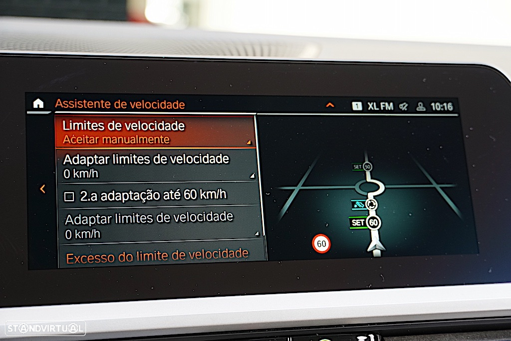 BMW 318 d Touring Auto - 37