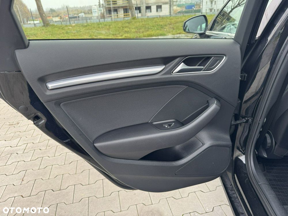 Audi A3 Sportback 1.6 TDI Sport S tronic - 29