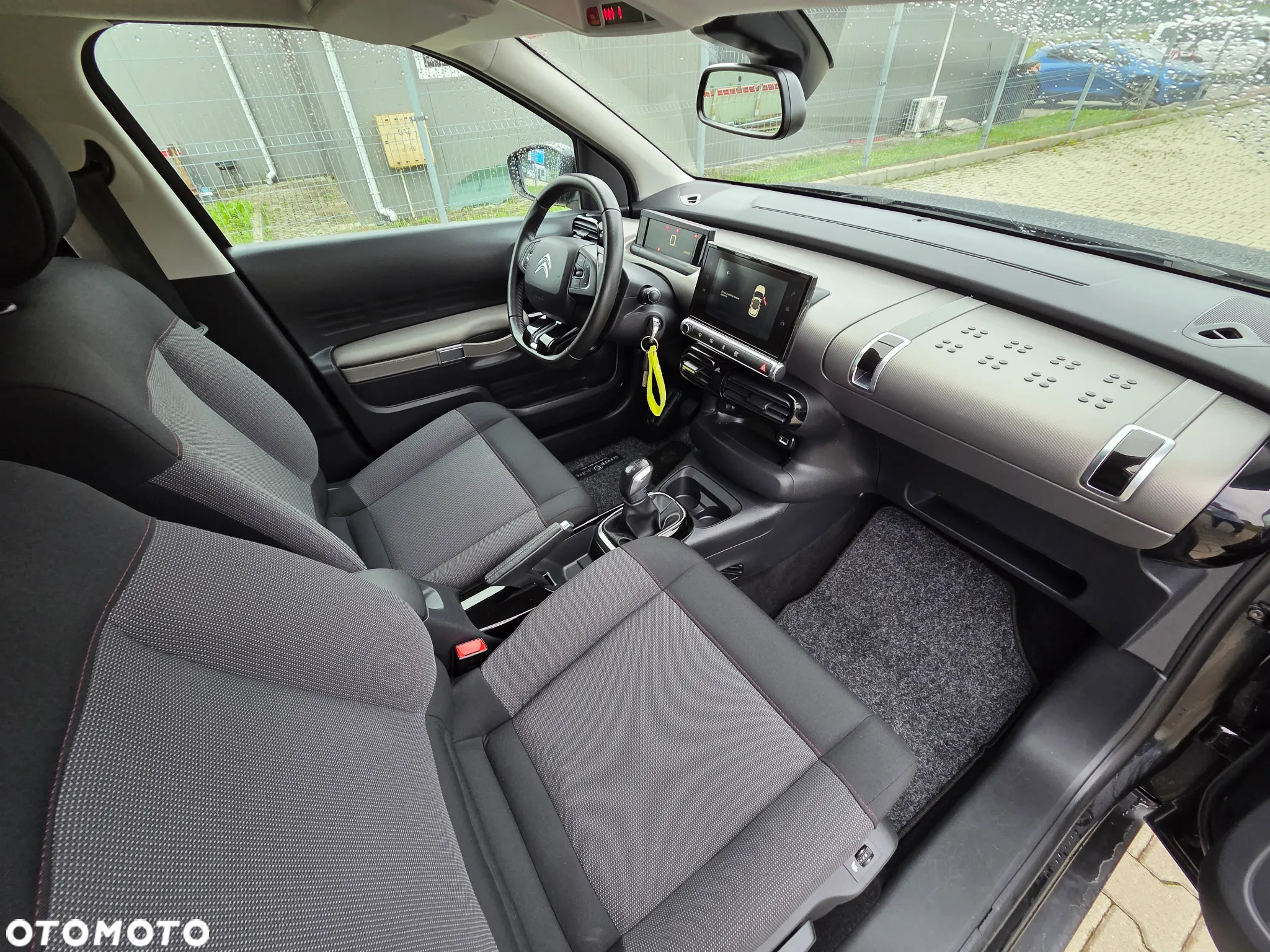 Citroën C4 Cactus 1.2 PureTech Live S&S - 23