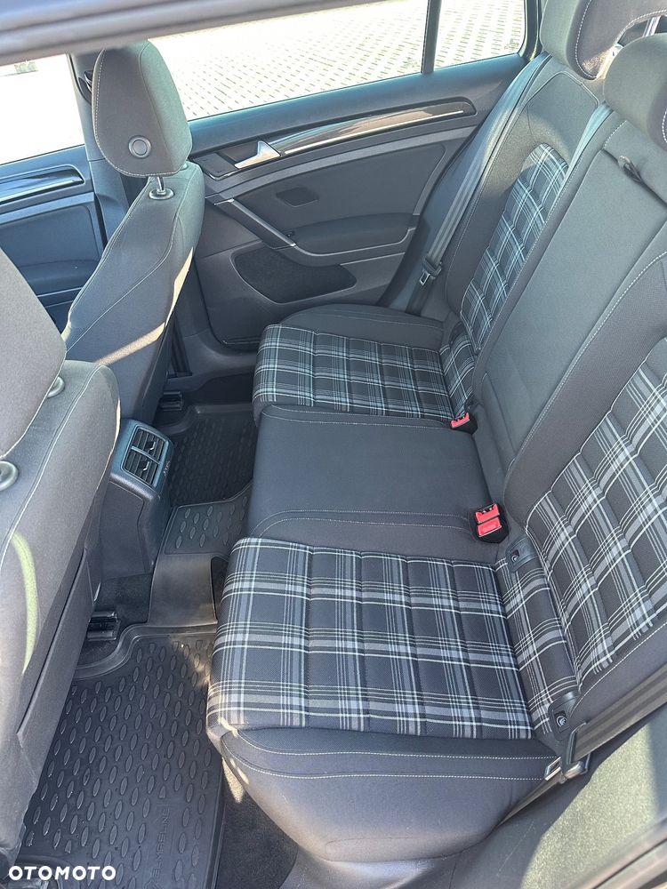 Volkswagen Golf GTD (BlueMotion Technology) DSG - 29