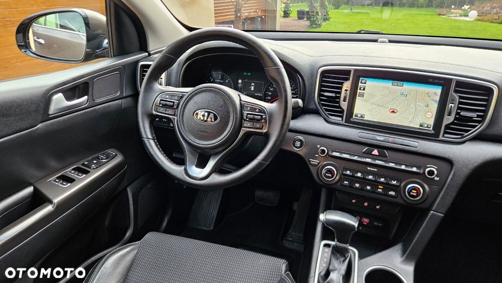 Kia Sportage 2.0 CRDI 4WD Automatik Dream-Team Edition - 18