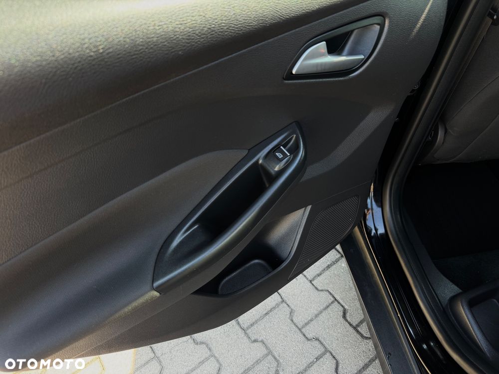 Ford Focus - 11