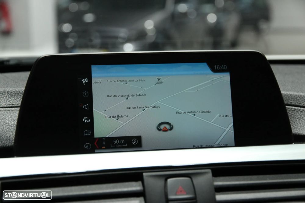 BMW 318 d Touring Line Sport Shadow Auto - 19