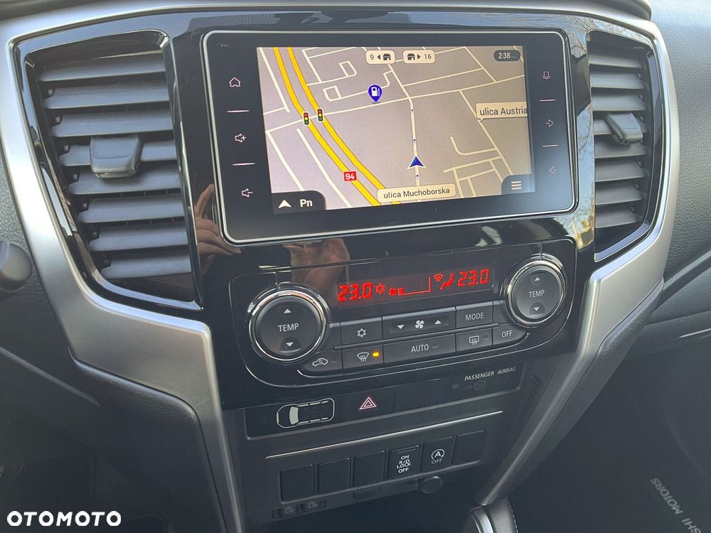 Mitsubishi L200 2.2 d DC Instyle Plus - 18