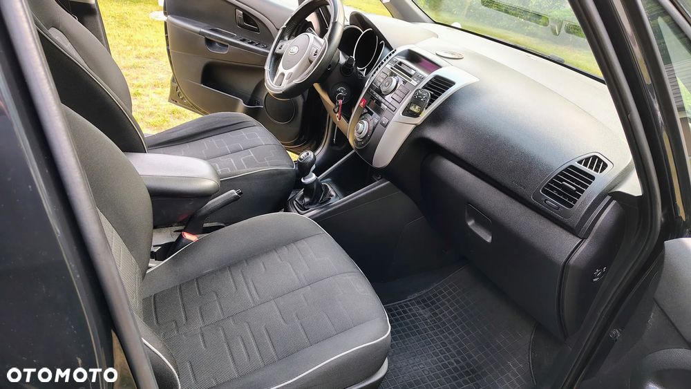 Kia Venga - 9