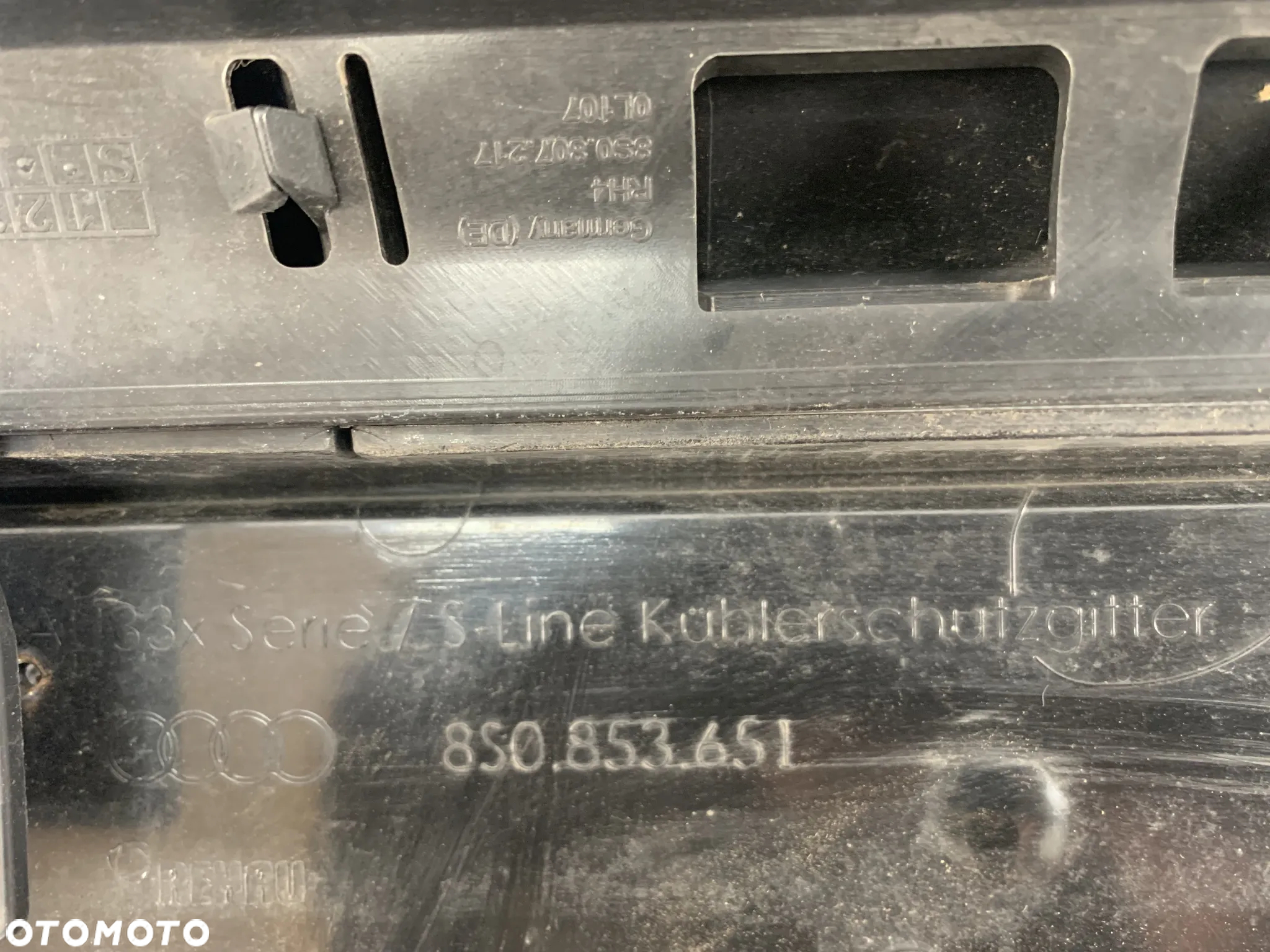Image Audi TT 14r S-Line Mřížka chladiče s line 2014 - 8S0853651