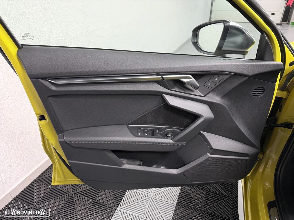 Audi S3 S tronic - 17