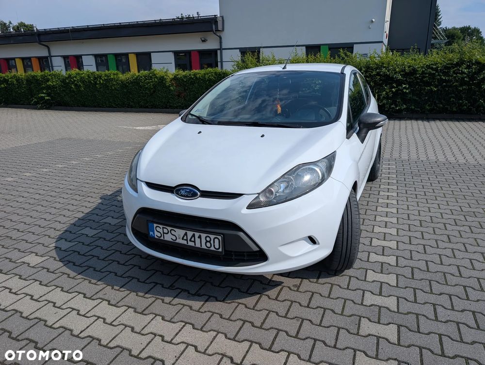 Ford Fiesta 1.4 TDCi Ambiente - 30