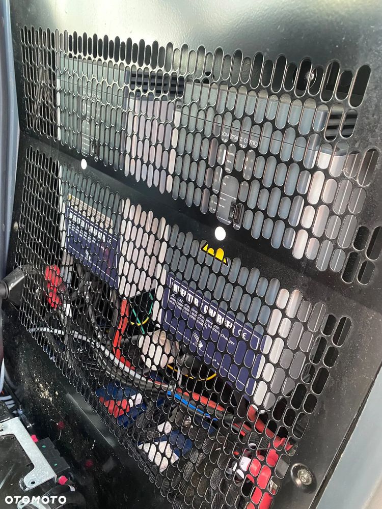 Ford Transit Custom - 11