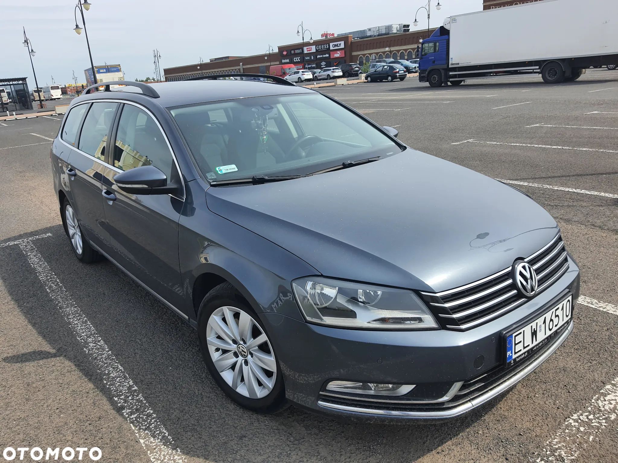 Volkswagen Passat 1.6 TDI DPF BlueMot Comfortline - 1