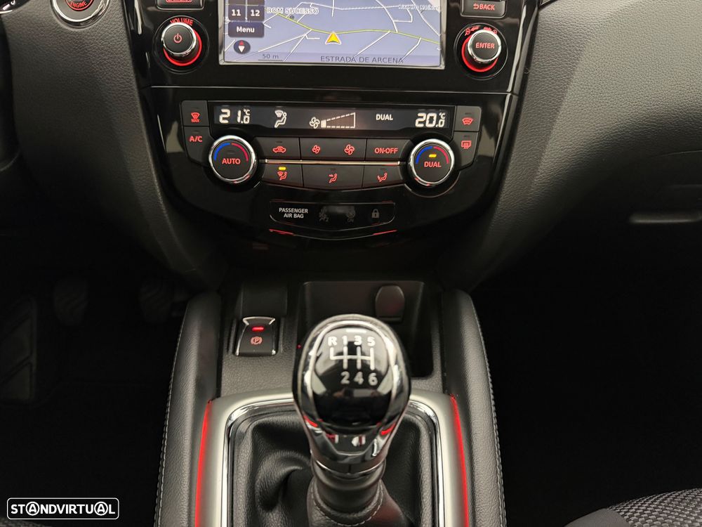 Nissan Qashqai 1.6 dCi ALL-MODE 4x4i N-Connecta - 14