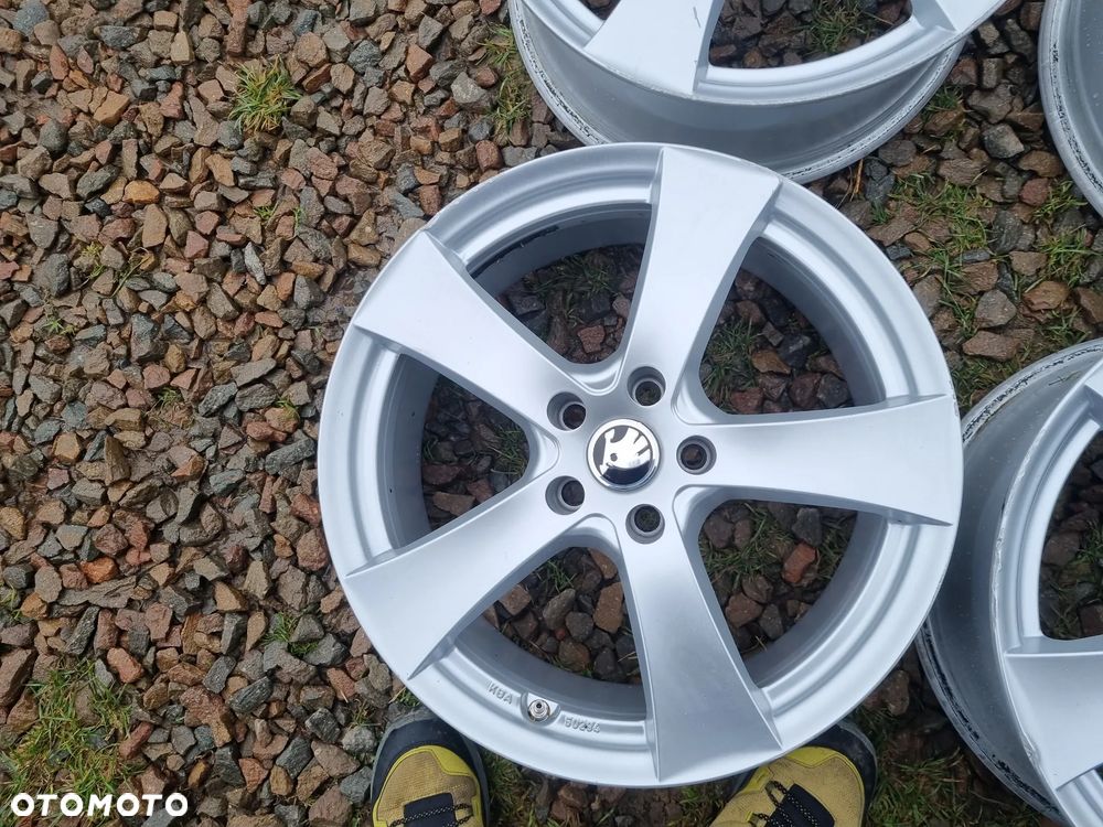 VW TOUAREQ III,AUDI Q7,A5,A4 ALLROAD alufelgi 8X18 ET30 5X112,bdb stan - 7