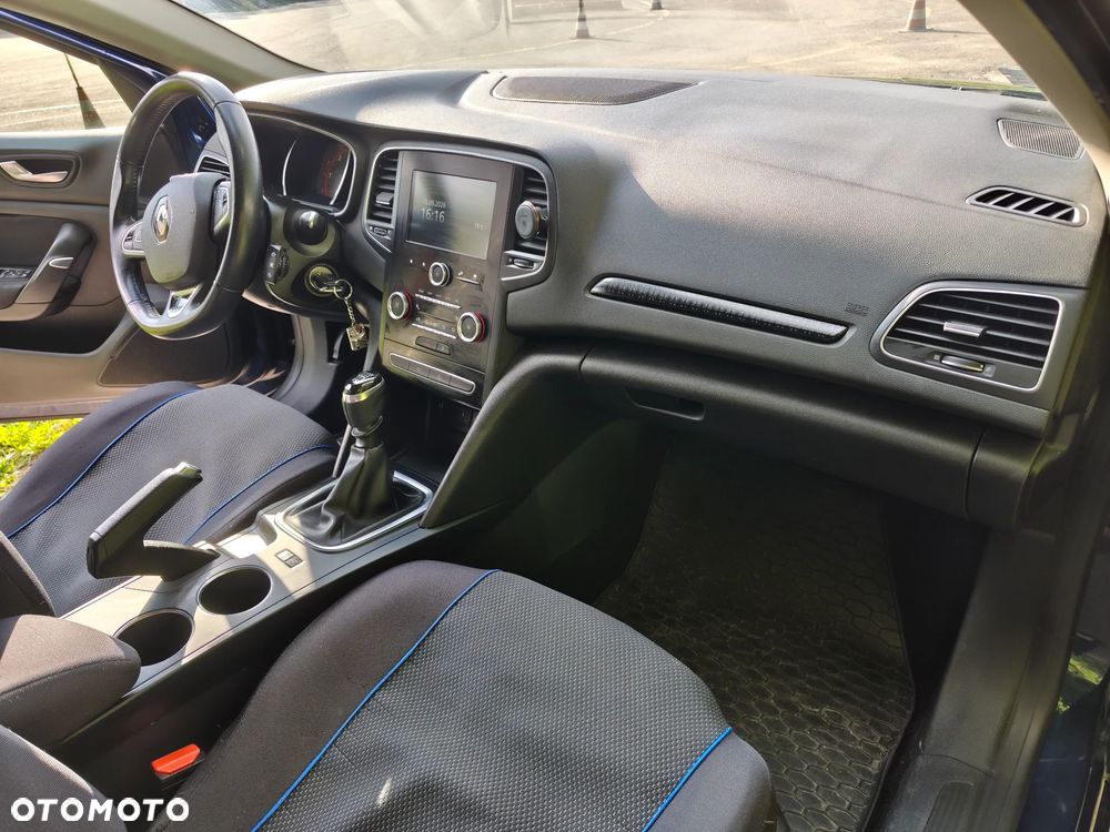 Renault Megane 1.5 dCi Energy Life EU6 - 14
