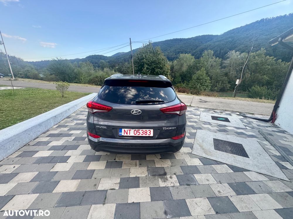 Hyundai Tucson blue 1.7 CRDi 2WD Passion - 8