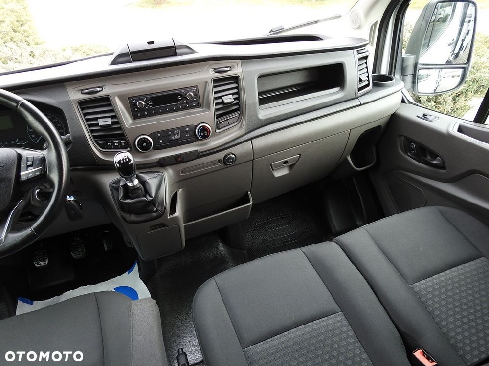 Ford TRANSIT  FURGON BRYGADÓWKA  6 MIEJSC TEMPOMAT LEDY KLIMATYZACJA  180KM - 30