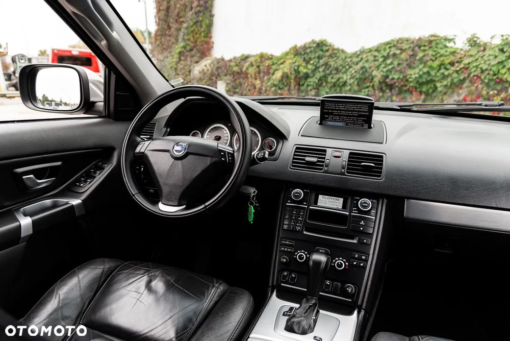 Volvo XC 90 D5 AWD Geartonic Executive - 27