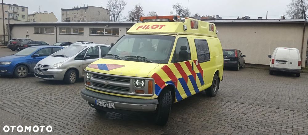 Chevrolet Express - 6