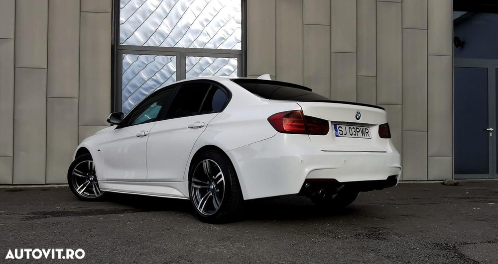 BMW Seria 3 320d - 34