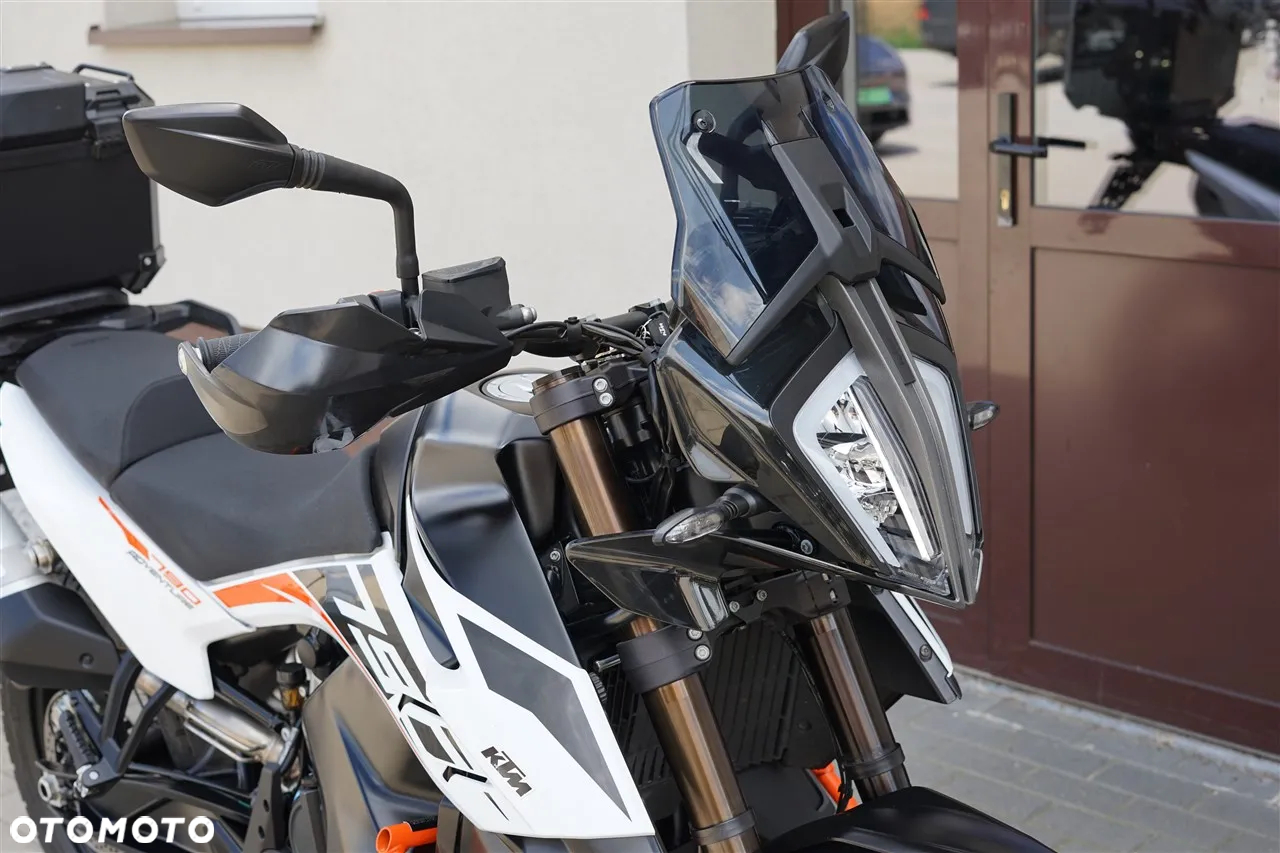 KTM Adventure - 10