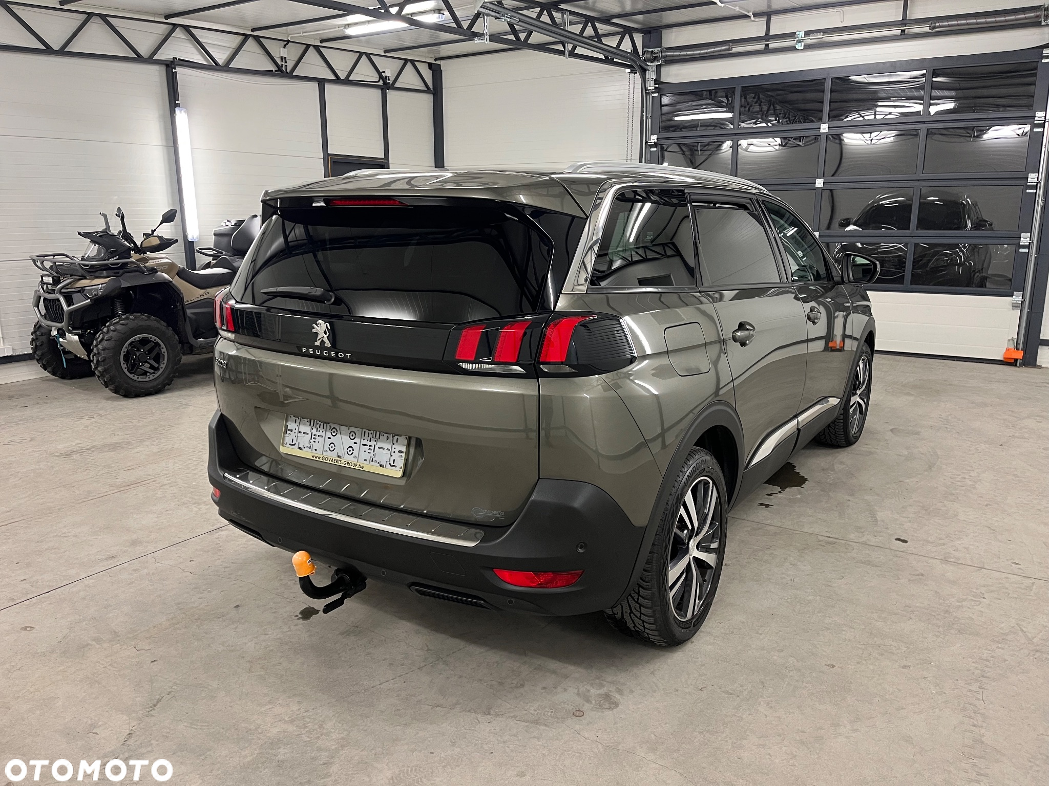 Peugeot 5008 PureTech 130 EAT8 Stop & Start Allure Business-Paket - 7