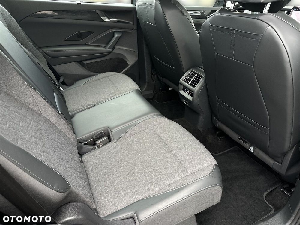 Volkswagen Tayron 1.5 eTSI mHEV Life DSG - 9