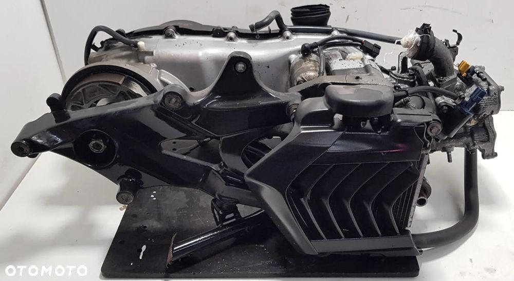 Yamaha Xenter 125 silnik - 6