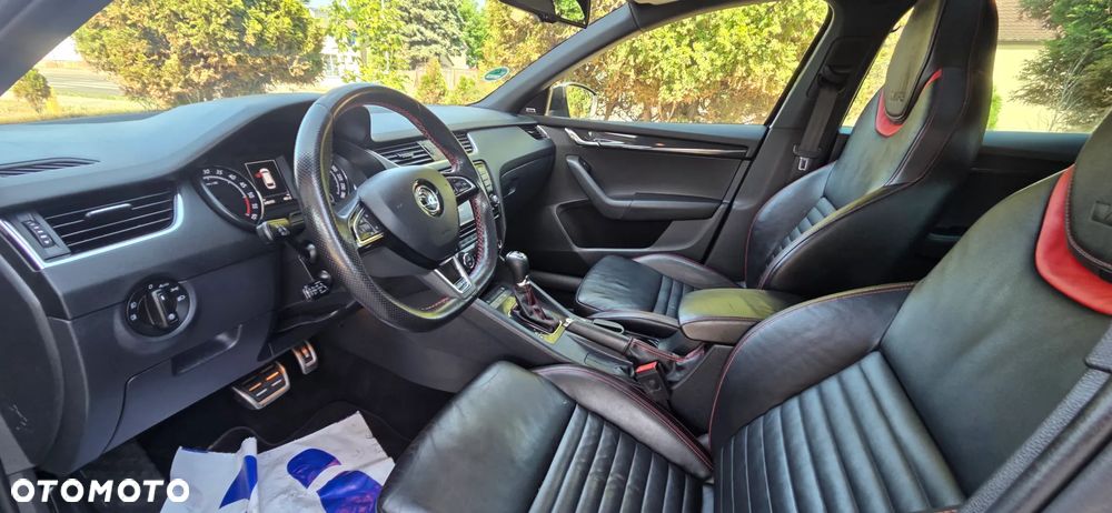Skoda Octavia 2.0 TDI 4x4 DSG RS - 25