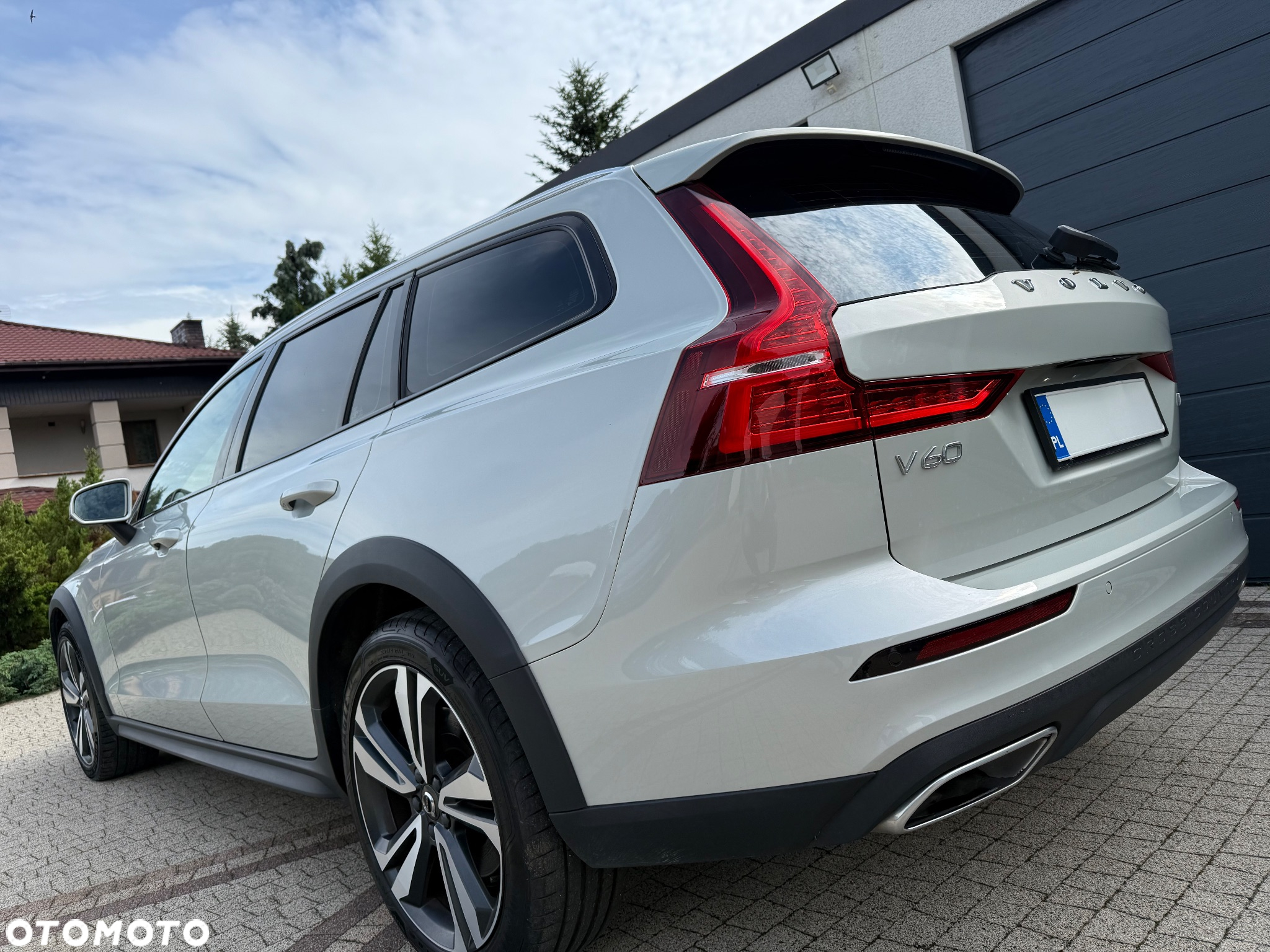 Volvo V60 Cross Country D4 AWD Geartronic Pro - 16