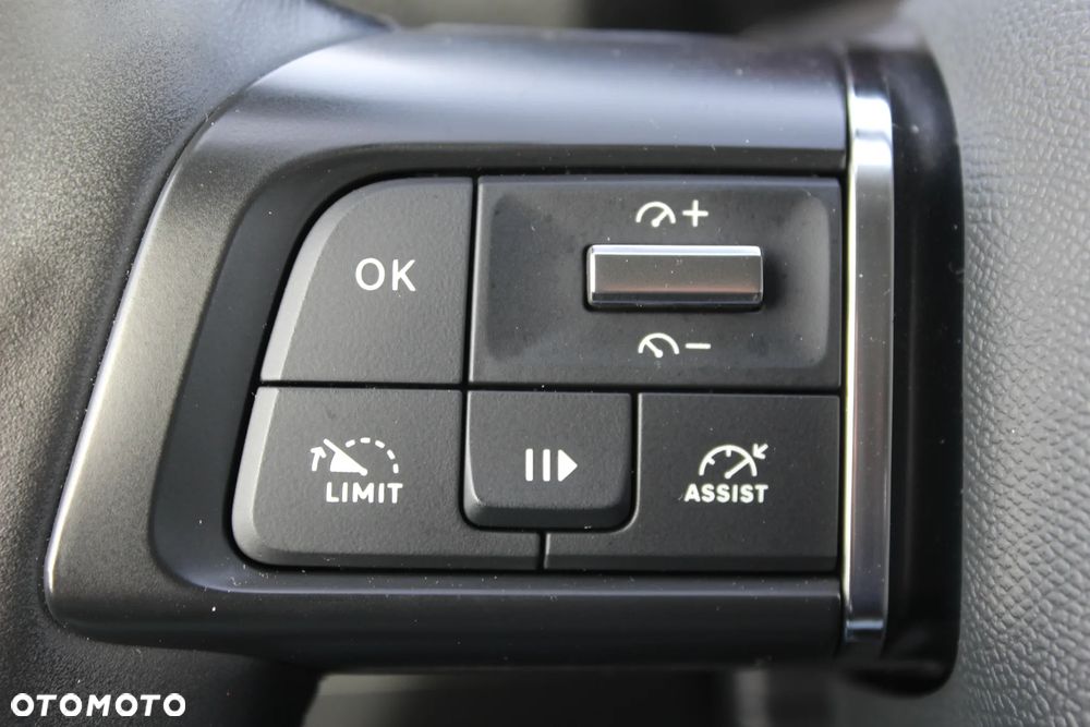 Citroën C4 1.2 PureTech Shine S&S - 17