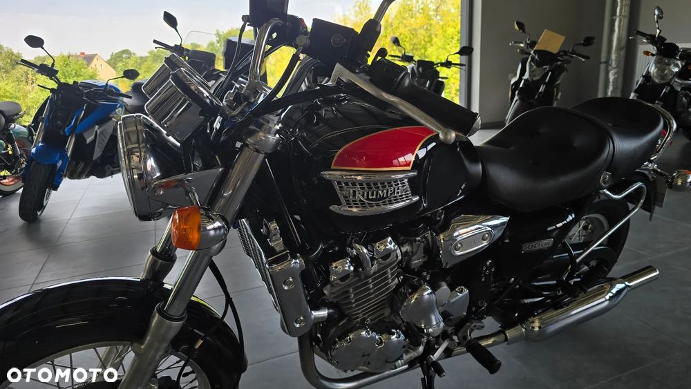 Triumph Thunderbird - 3