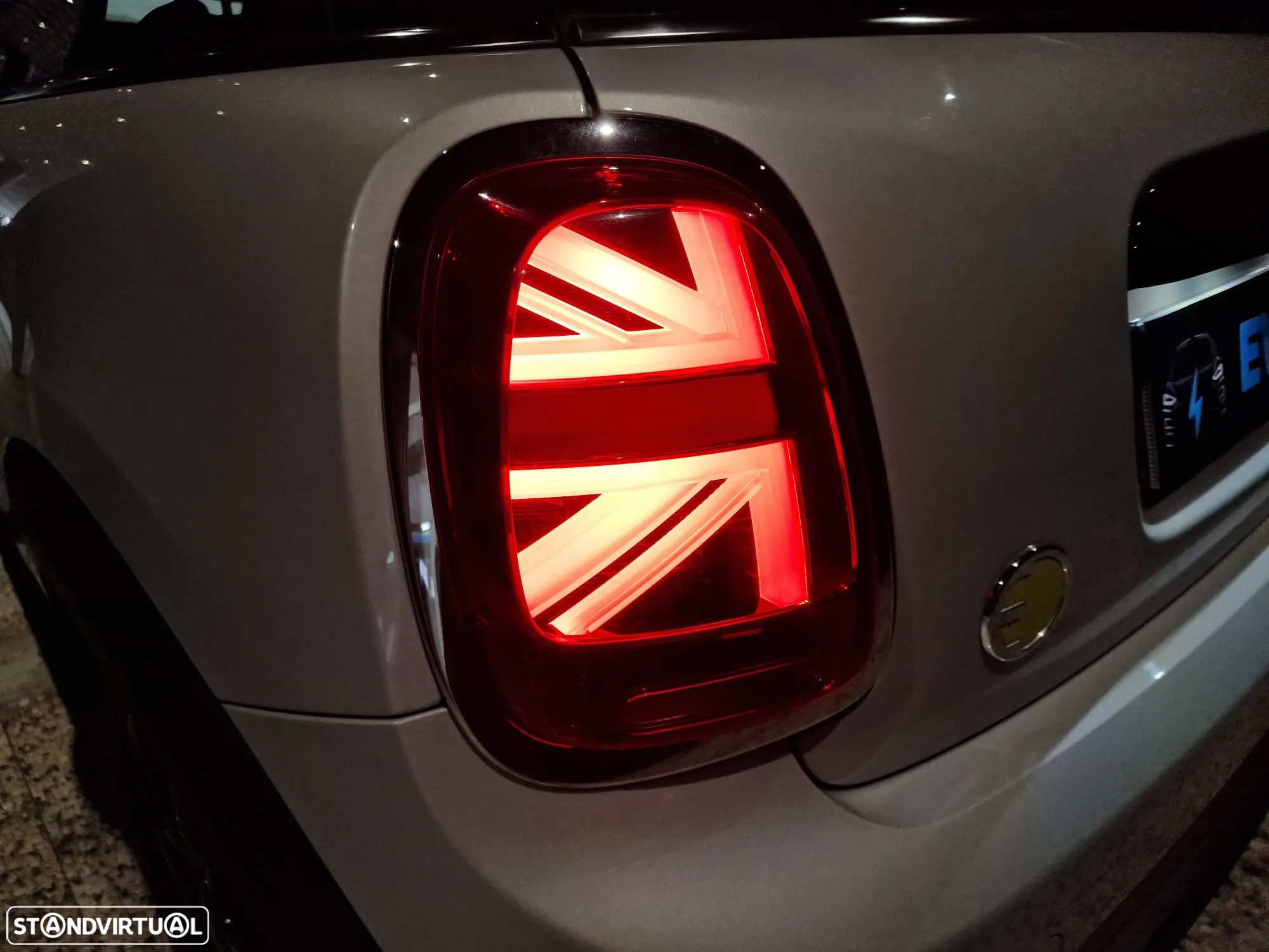 MINI 3 Portas Cooper SE Camden Edition - 6