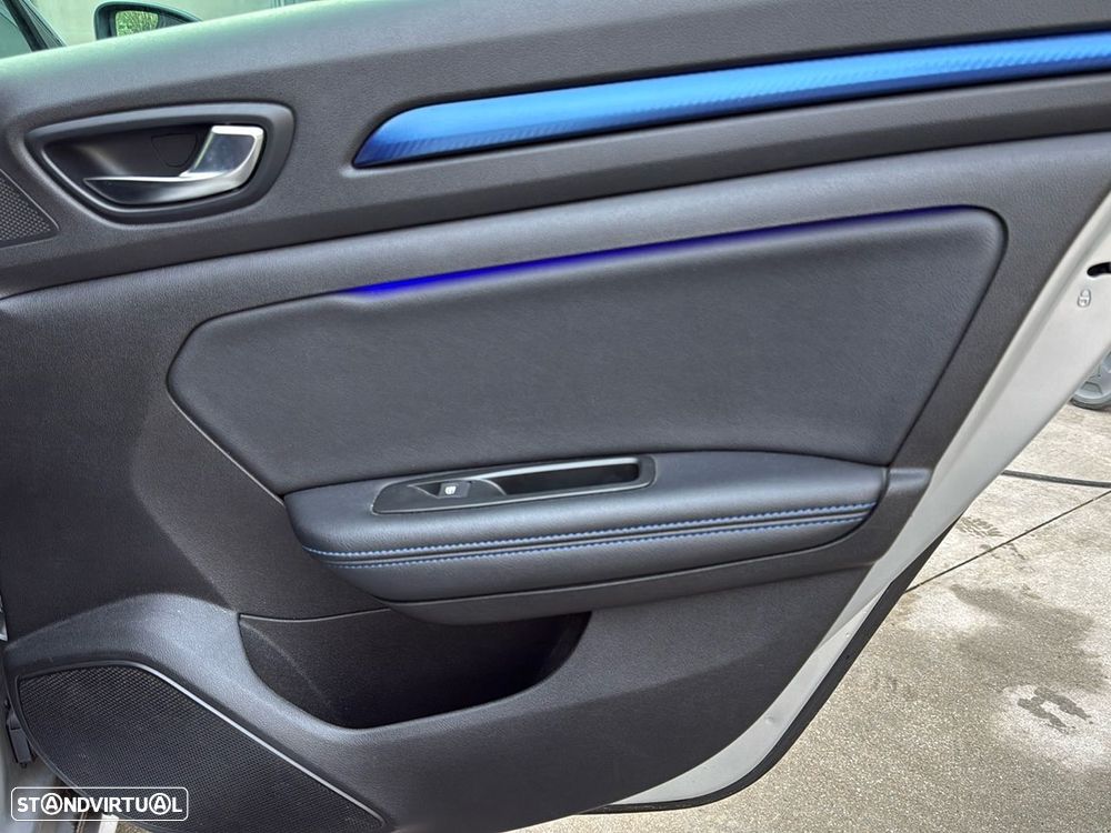 Renault Mégane Sport Tourer 1.3 TCe GT Line - 23