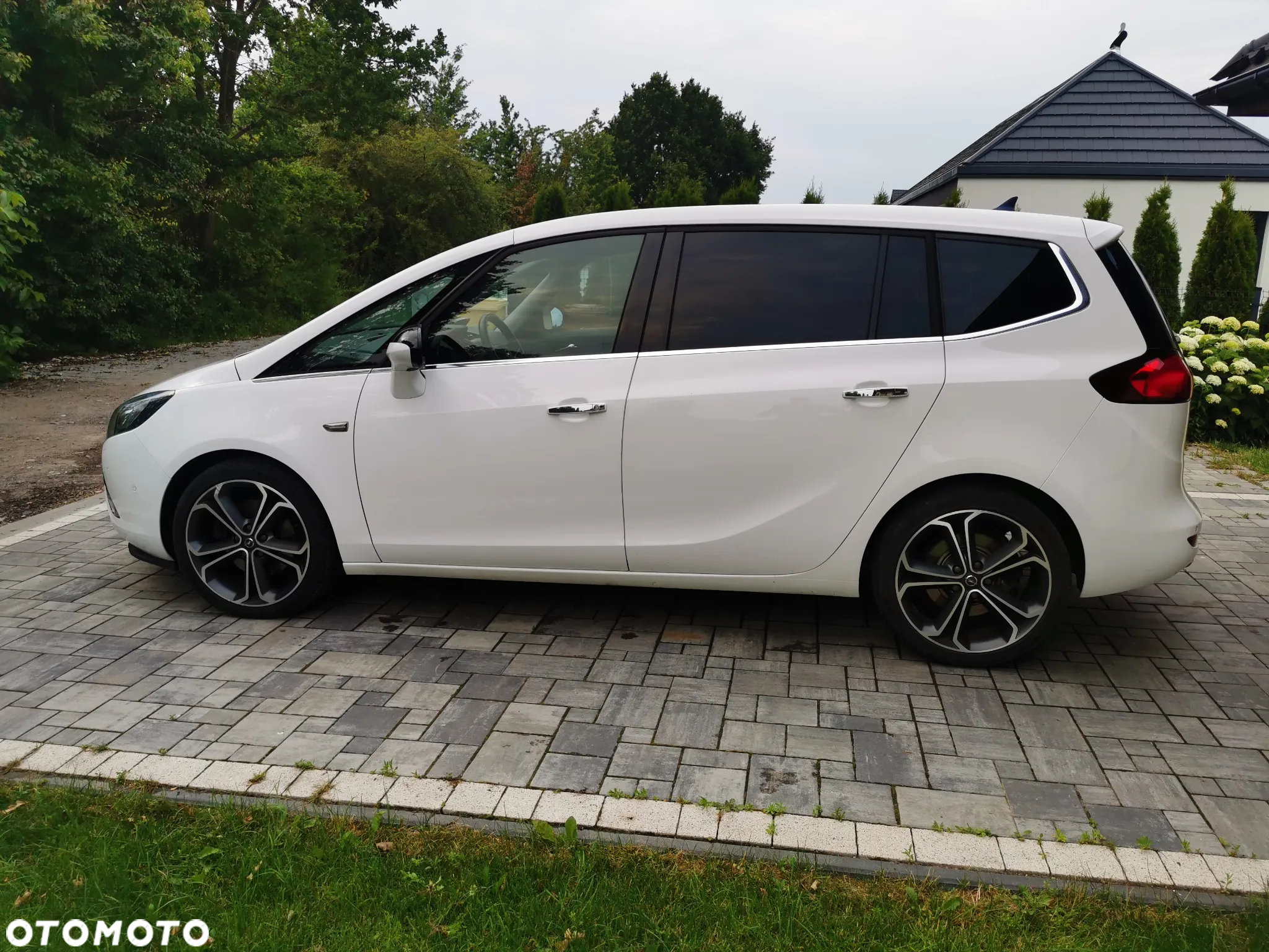 Opel Zafira 2.0 CDTI Cosmo - 9