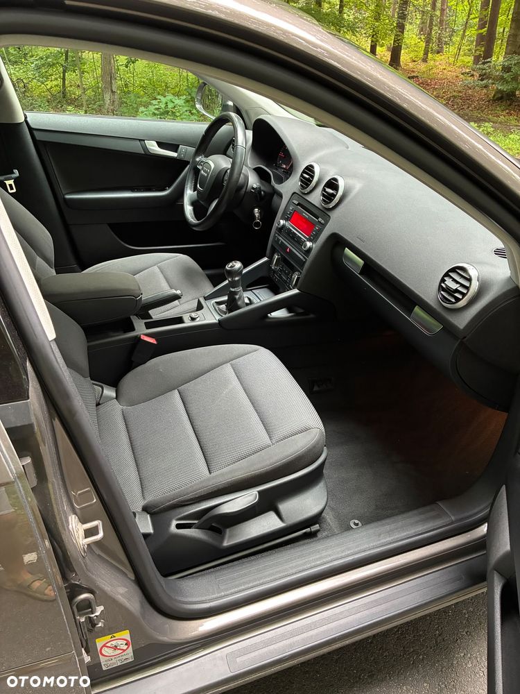 Audi A3 Sportback 1.6 TDI Attraction - 19